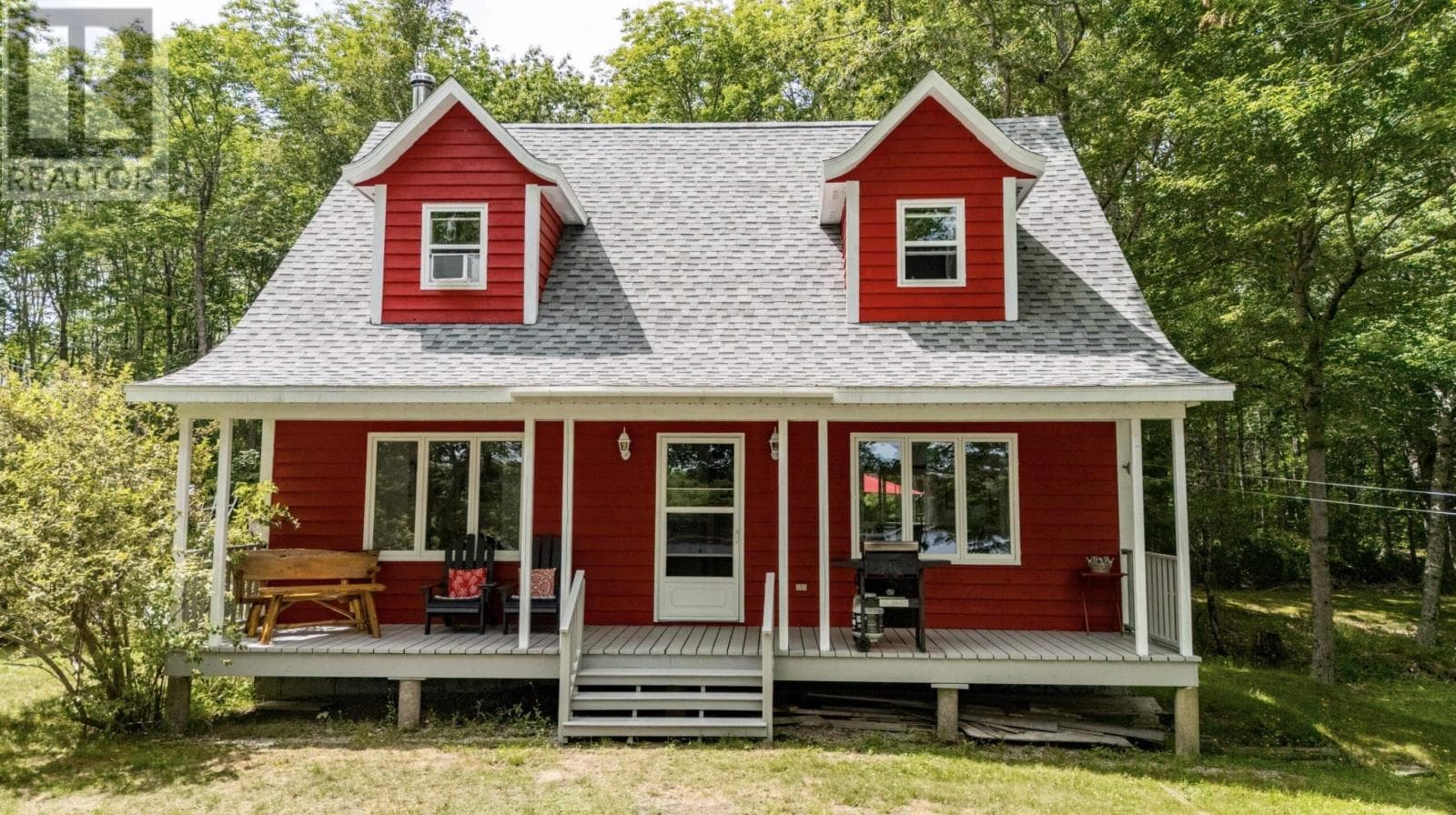3 bed 2 bath single family at 154 North Kemptville Road — $485,000