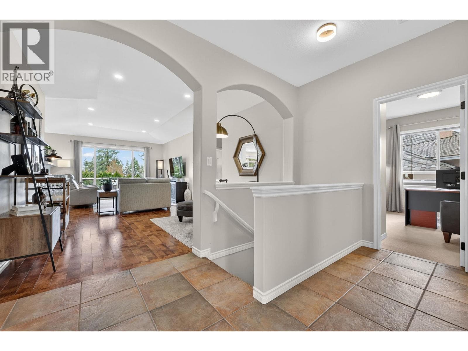 3925 Gallaghers Circle photo 4