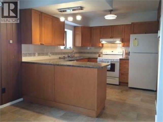 7487 HIGHLAND DRIVE photo 3