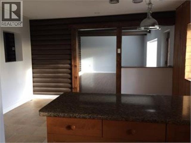 7487 HIGHLAND DRIVE photo 4