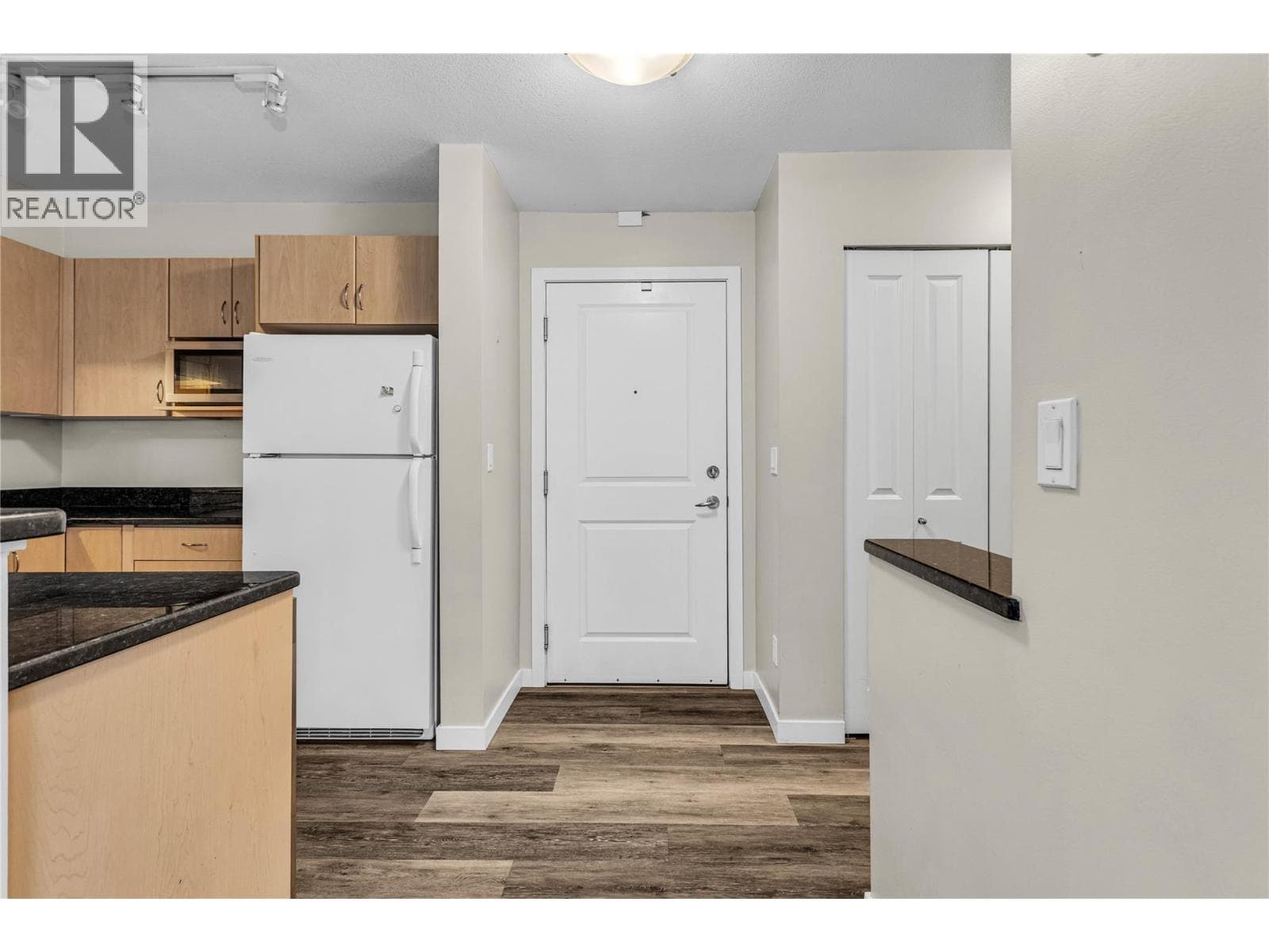 555 Yates Road Unit# 200 photo 3