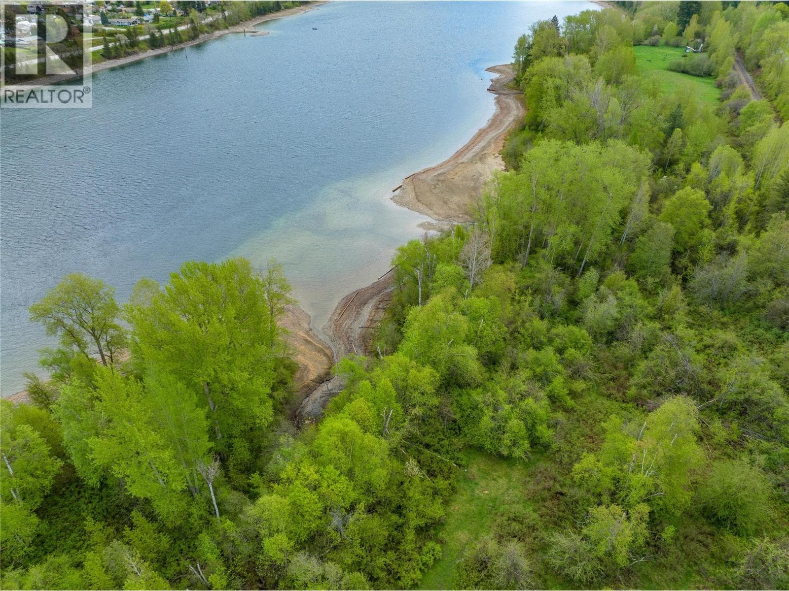 1601 ARROW LAKES Drive photo 5