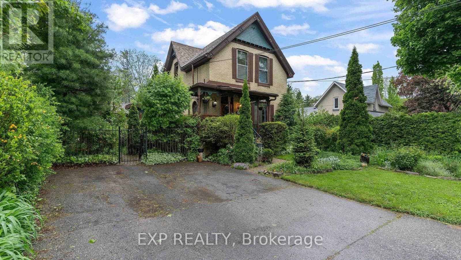 181 WILDWOOD AVENUE photo 2