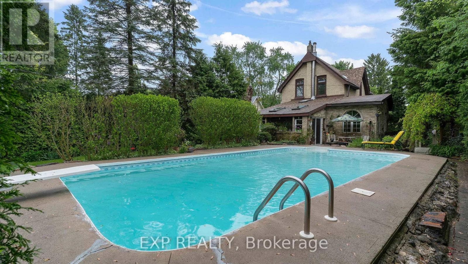 181 WILDWOOD AVENUE photo 4