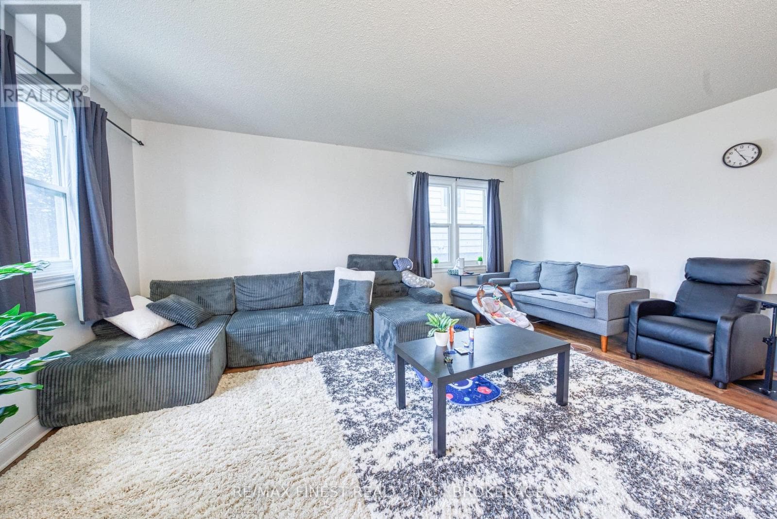 1348 PRINCESS STREET photo 4