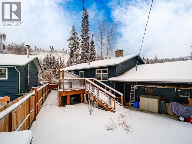 68 KLONDIKE ROAD photo 3