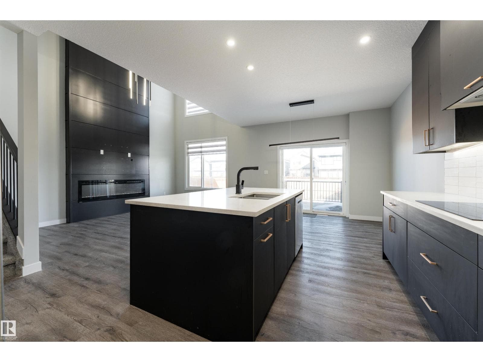 5 bed 4 bath single family at 5211 KIMBALL CR SW — $700,000
