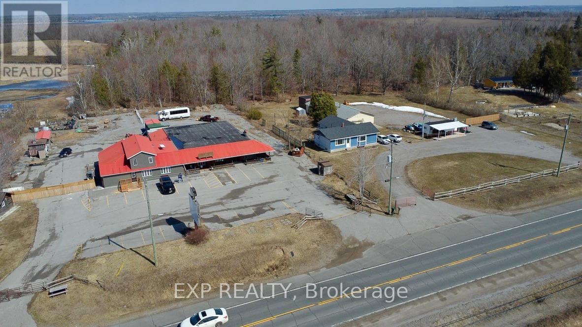 4 bath retail at 5584 HIGHWAY 35 HIGHWAY NW — $929,000