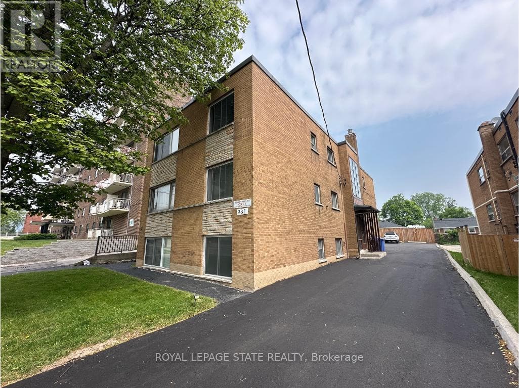 10 bed 6 bath multi-family at 981 MOHAWK ROAD E — $1,399,900