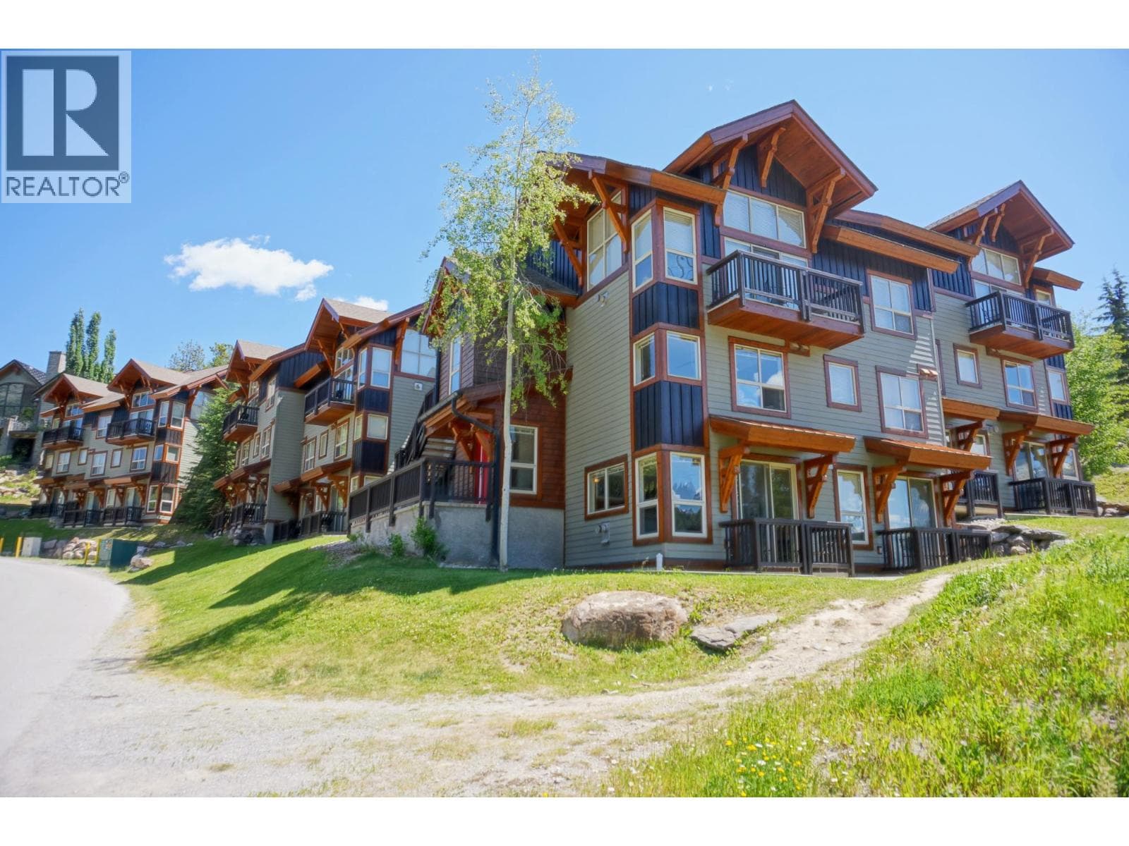3 bed 3 bath single family at 2049 SUMMIT Drive Unit# 314B — $117,900