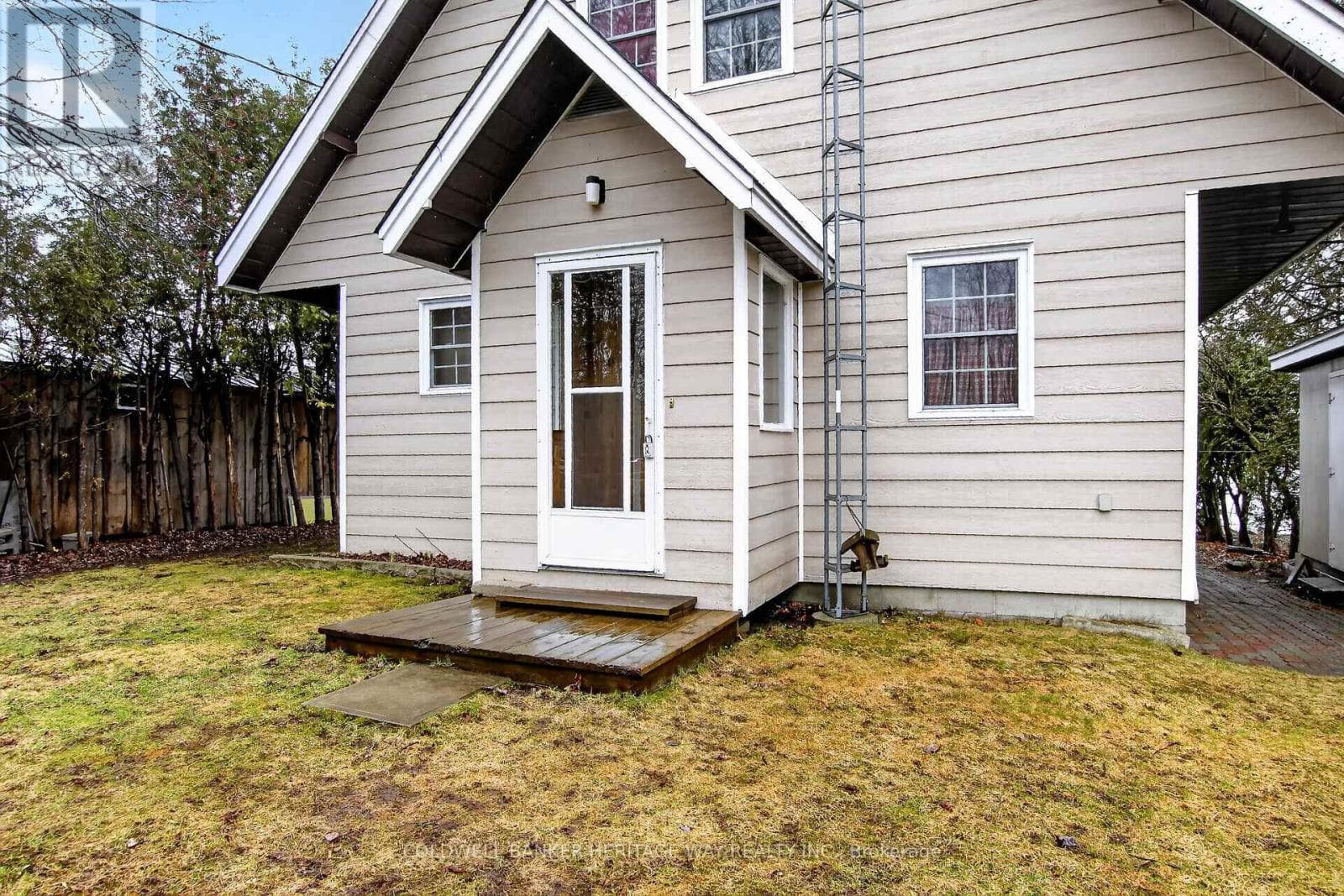 122 AVENUE 4 AVENUE photo 3