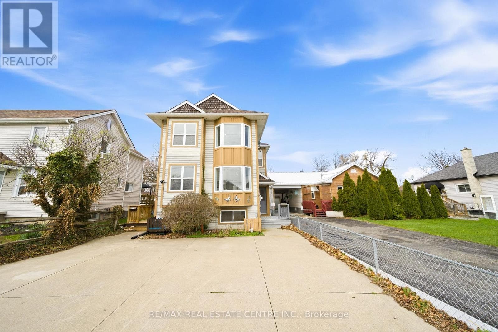 4 bed 3 bath single family at 233B VINE STREET — $499,900