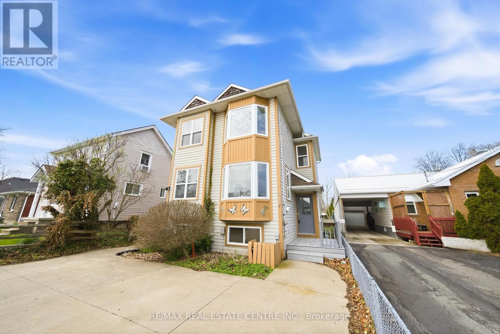 233B VINE STREET photo 3