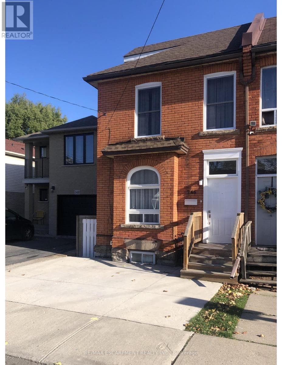 346 HUGHSON STREET N photo 2