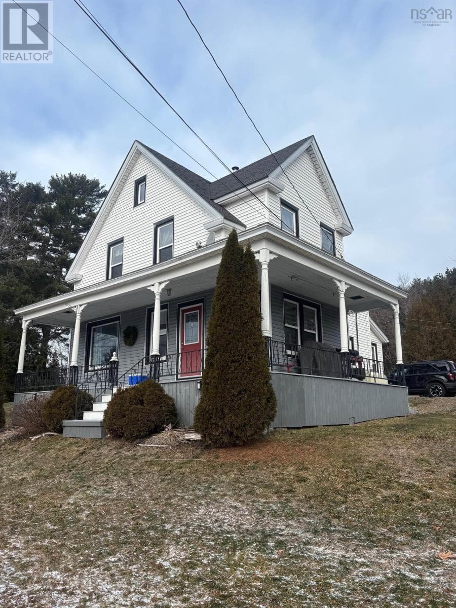 4 bed 2 bath single family at 13720 Highway 3 — $499,900