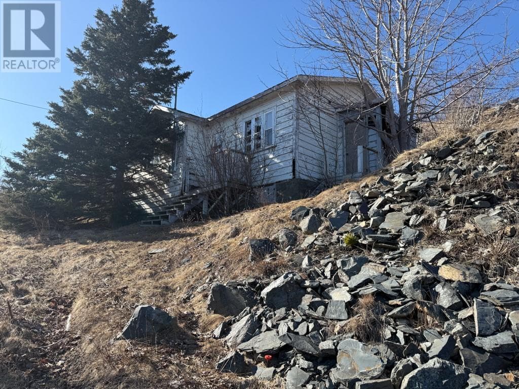 8 Mountain Road photo 2