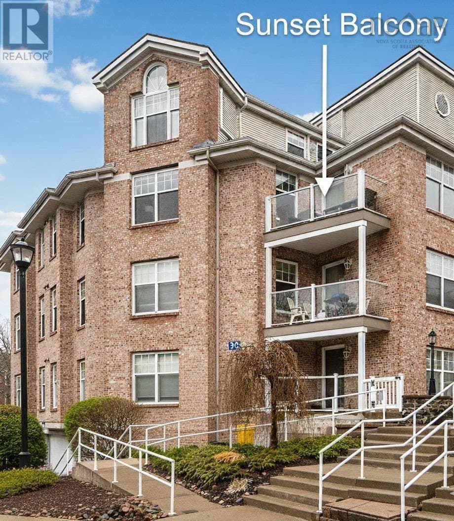 302 30 Waterfront Drive photo 4