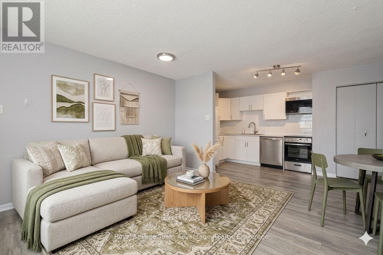 2 bed 1 bath single family at 104 - 1 GEORGIAN BAY AVENUE — $364,000