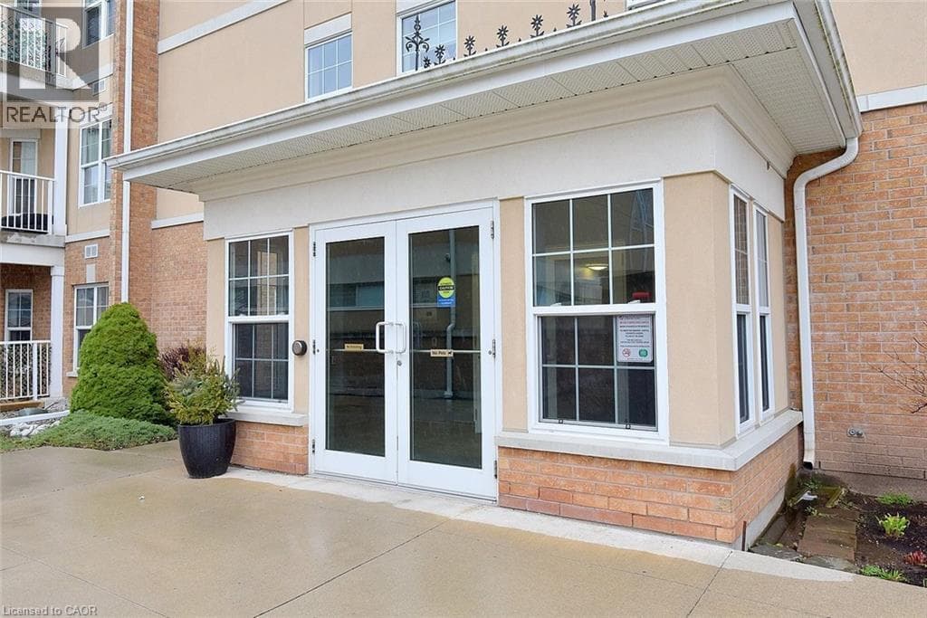 317 W LOCK Street Unit# 214 photo 3