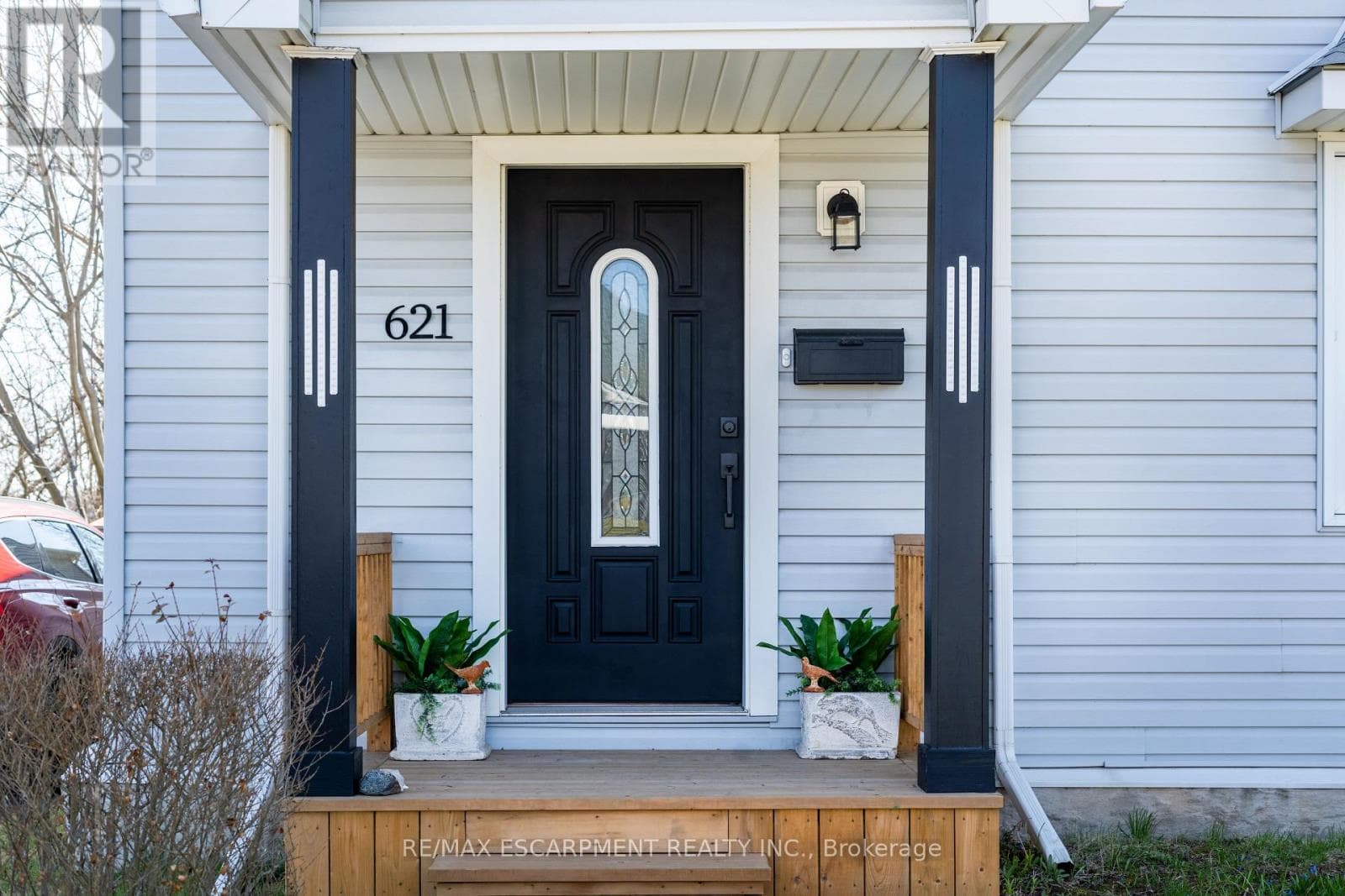 621 ROSSEAU ROAD photo 3