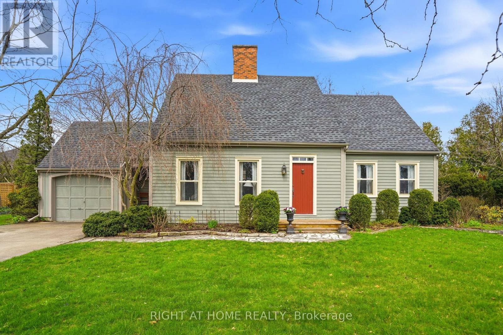 727 RYE STREET photo 5