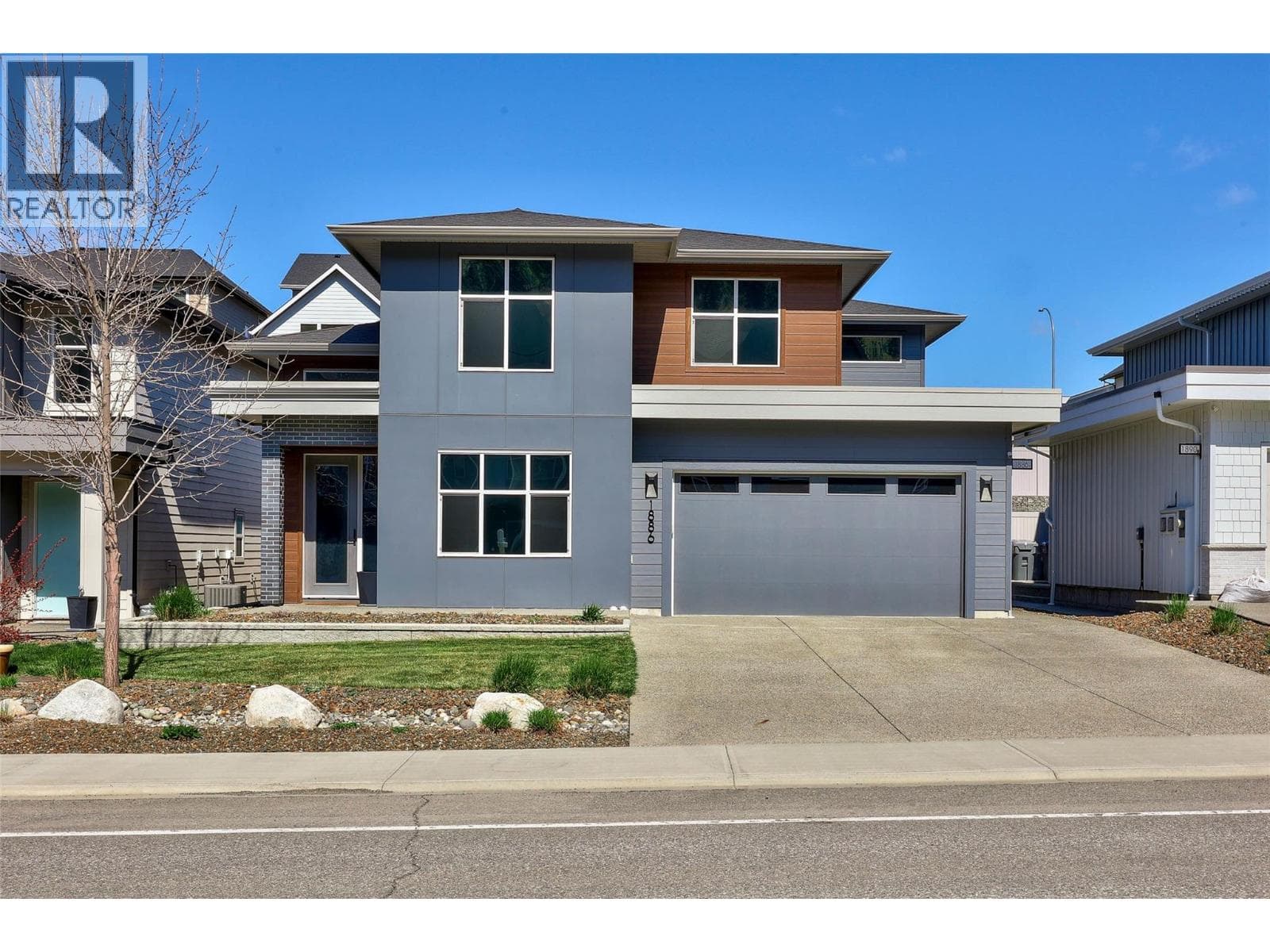 6 bed 4 bath single family at 1886 QU'APPELLE Boulevard — $1,159,900
