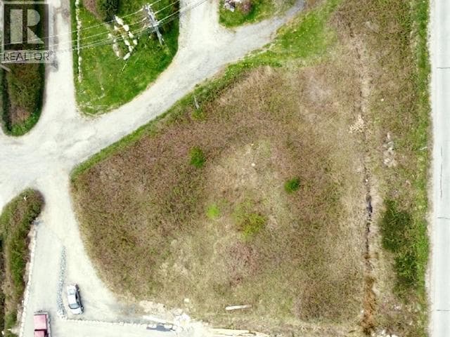 8122 HIGHWAY 101 photo 4