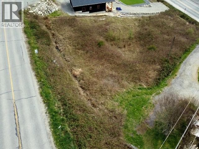 8122 HIGHWAY 101 photo 2