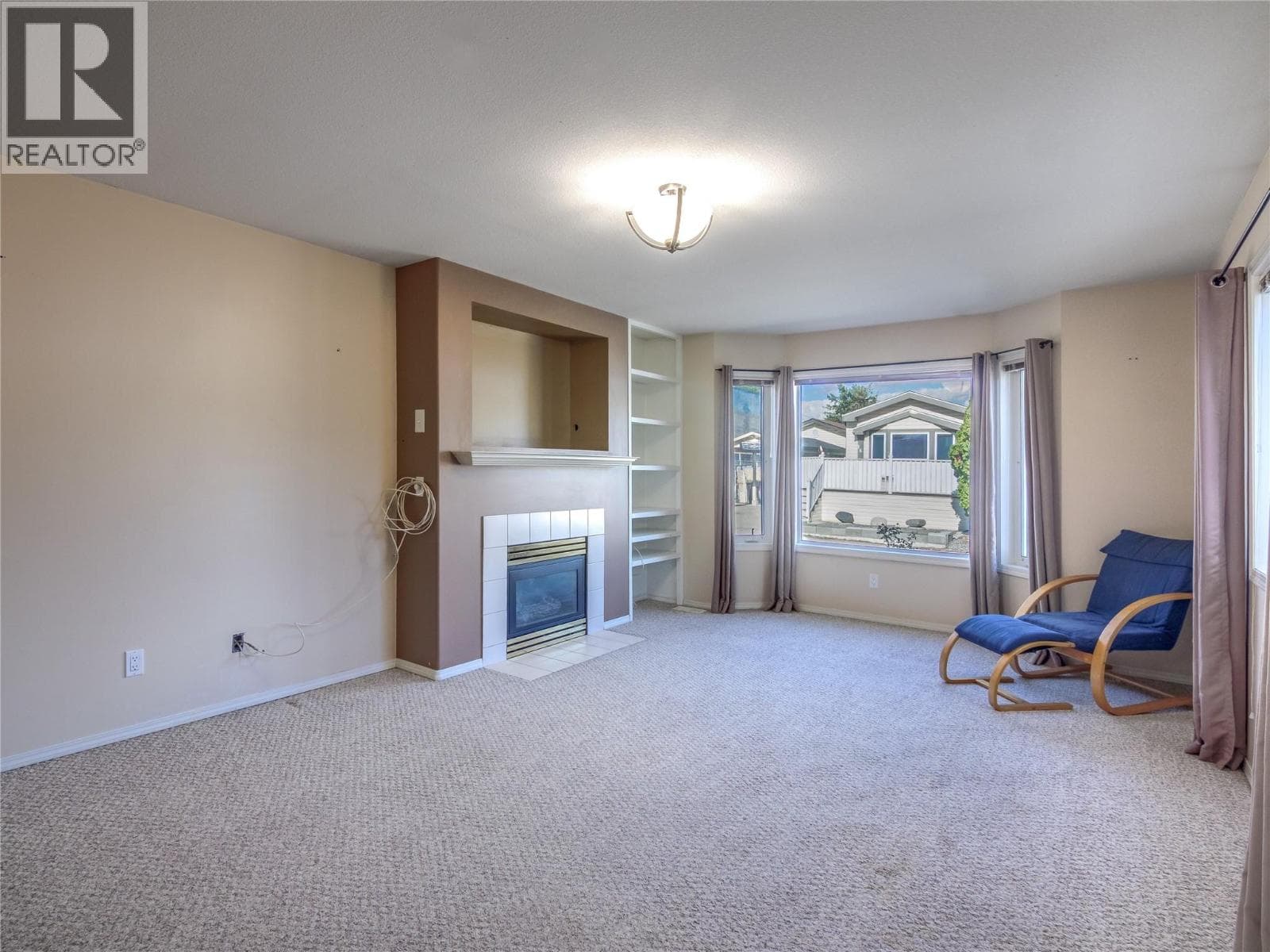 670 McCurdy Road Unit# 4 photo 4