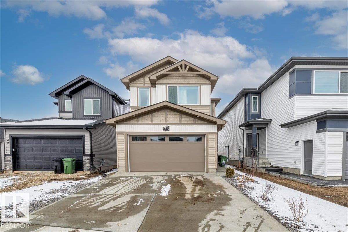 3 bed 3 bath single family at 26 FICUS WY — $599,500