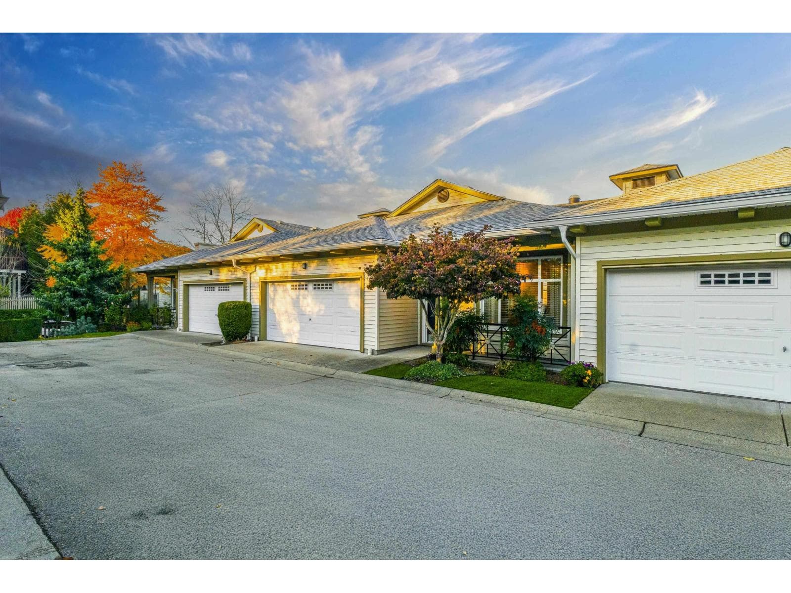 35 15188 62A AVENUE photo 2