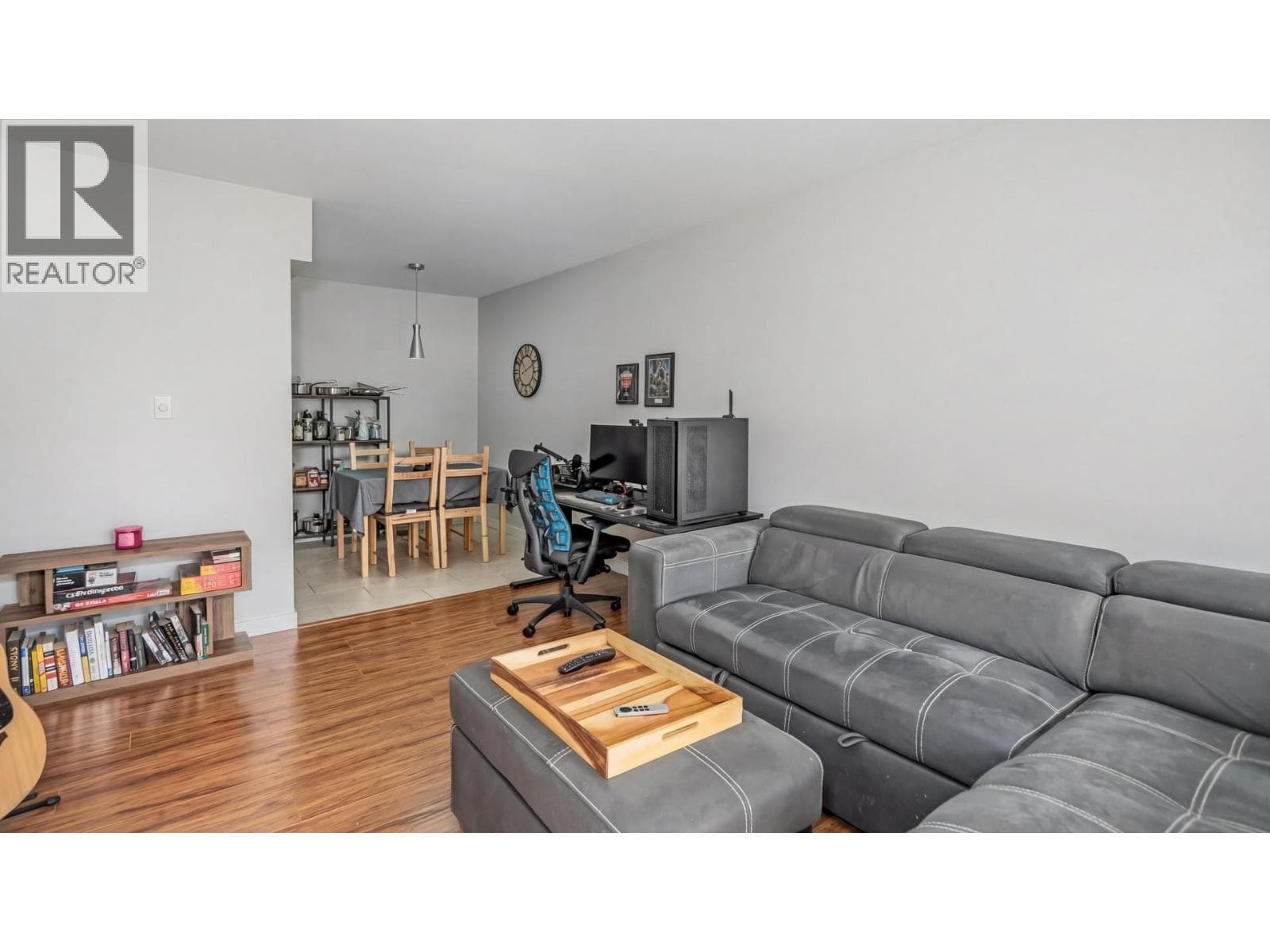 305 975 W 13TH AVENUE photo 4