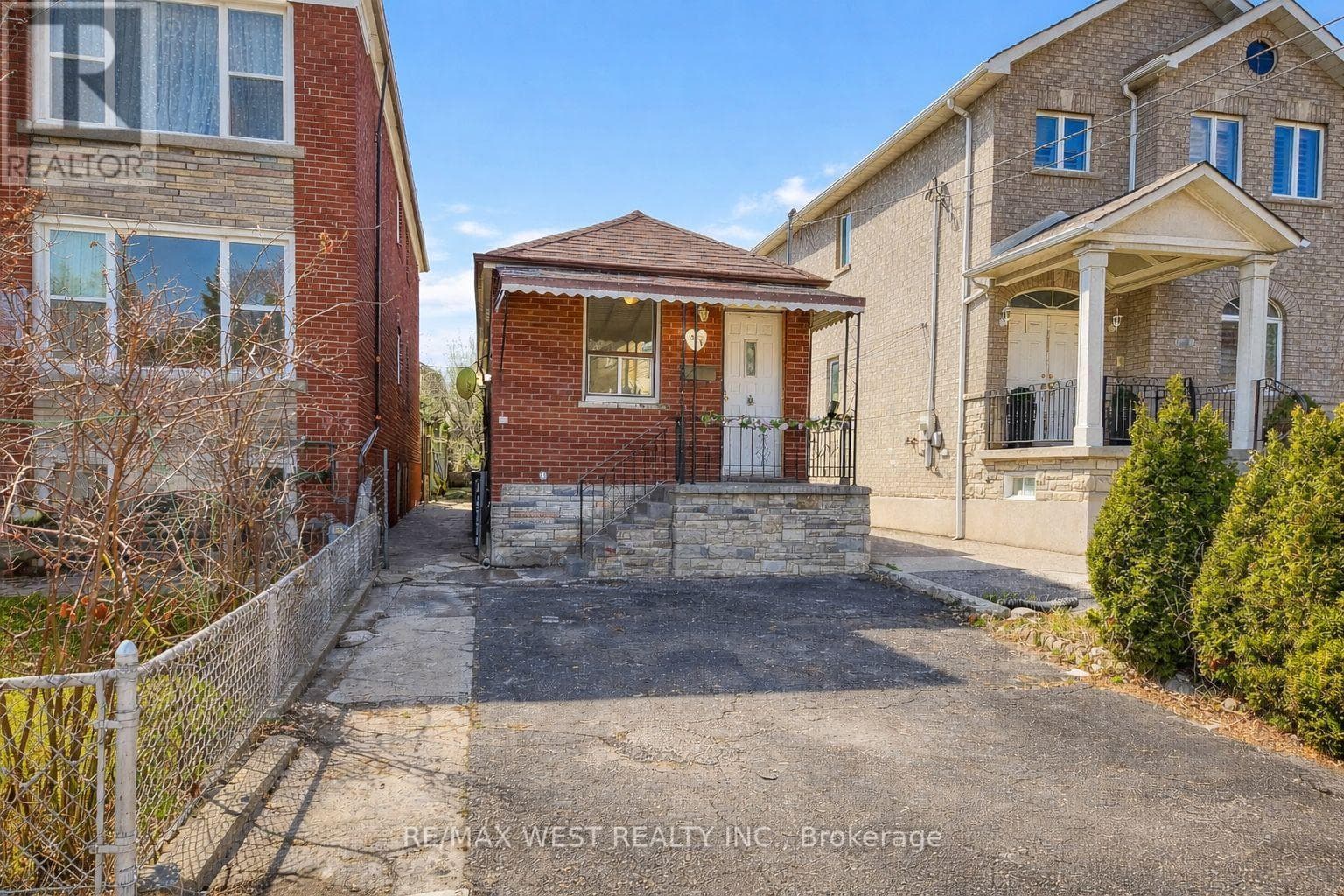 3 bed 2 bath single family at 538 MCROBERTS AVENUE — $819,999