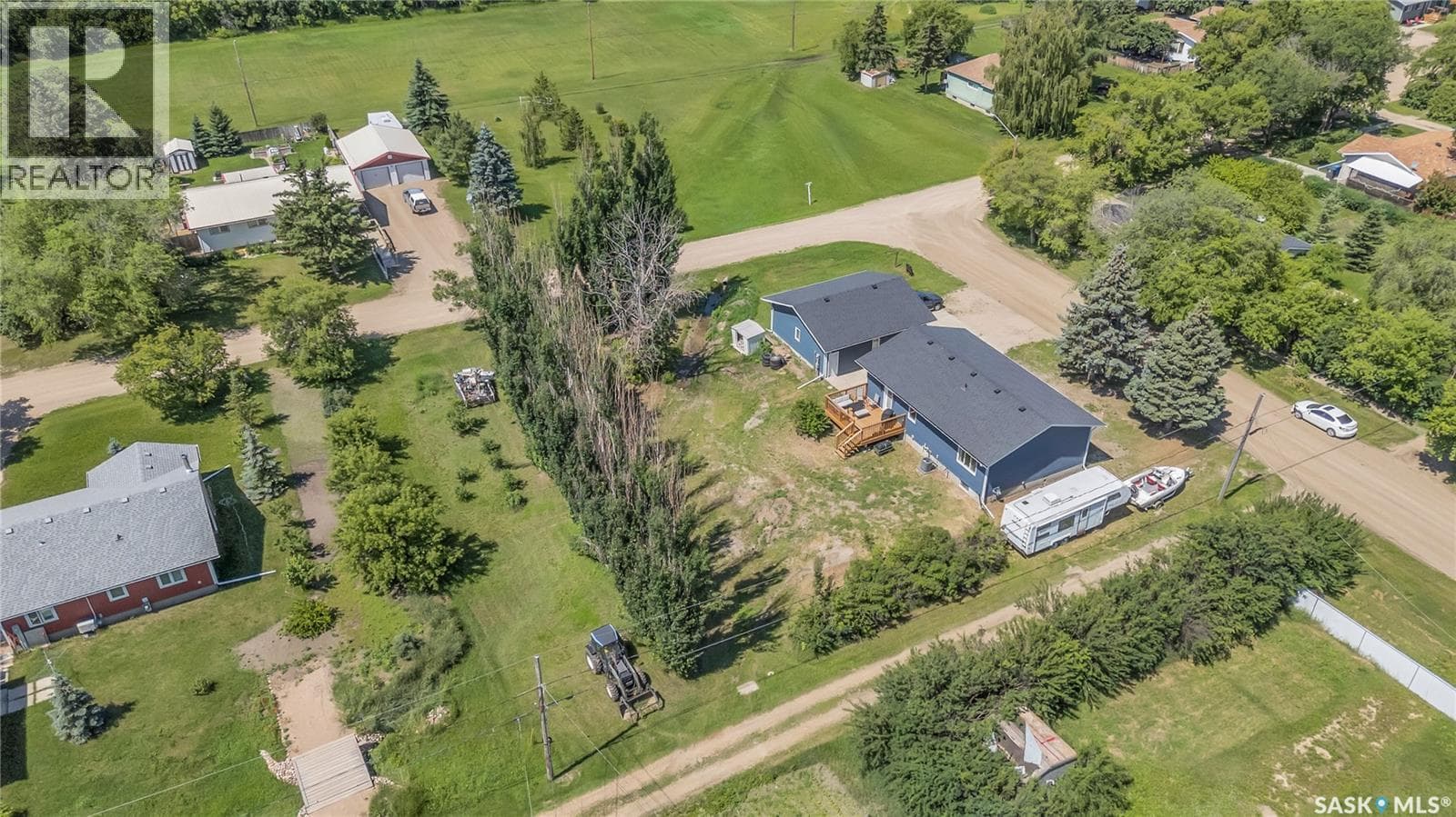 402 Alexander STREET photo 4