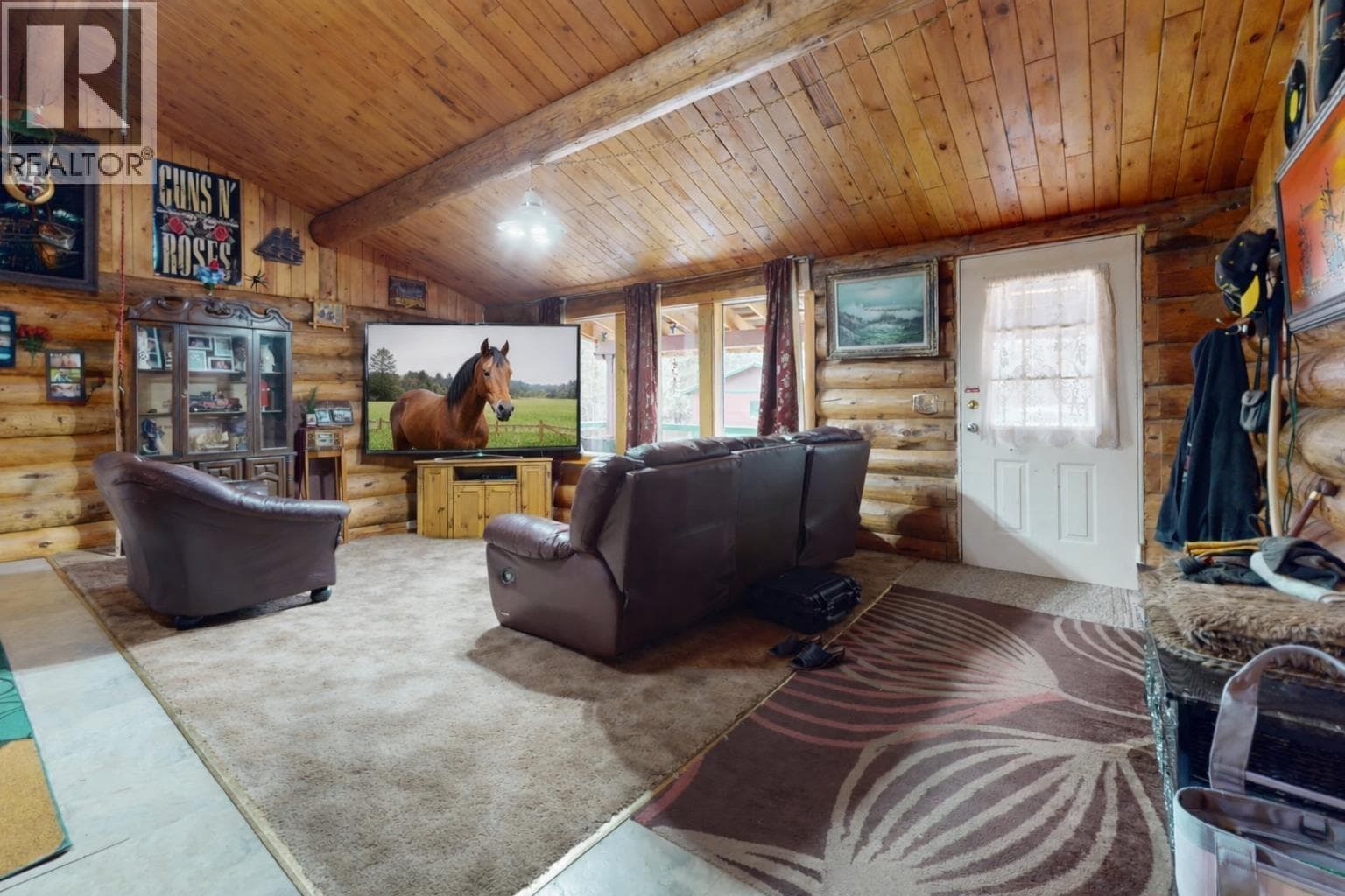 6265 HORSE LAKE ROAD photo 5