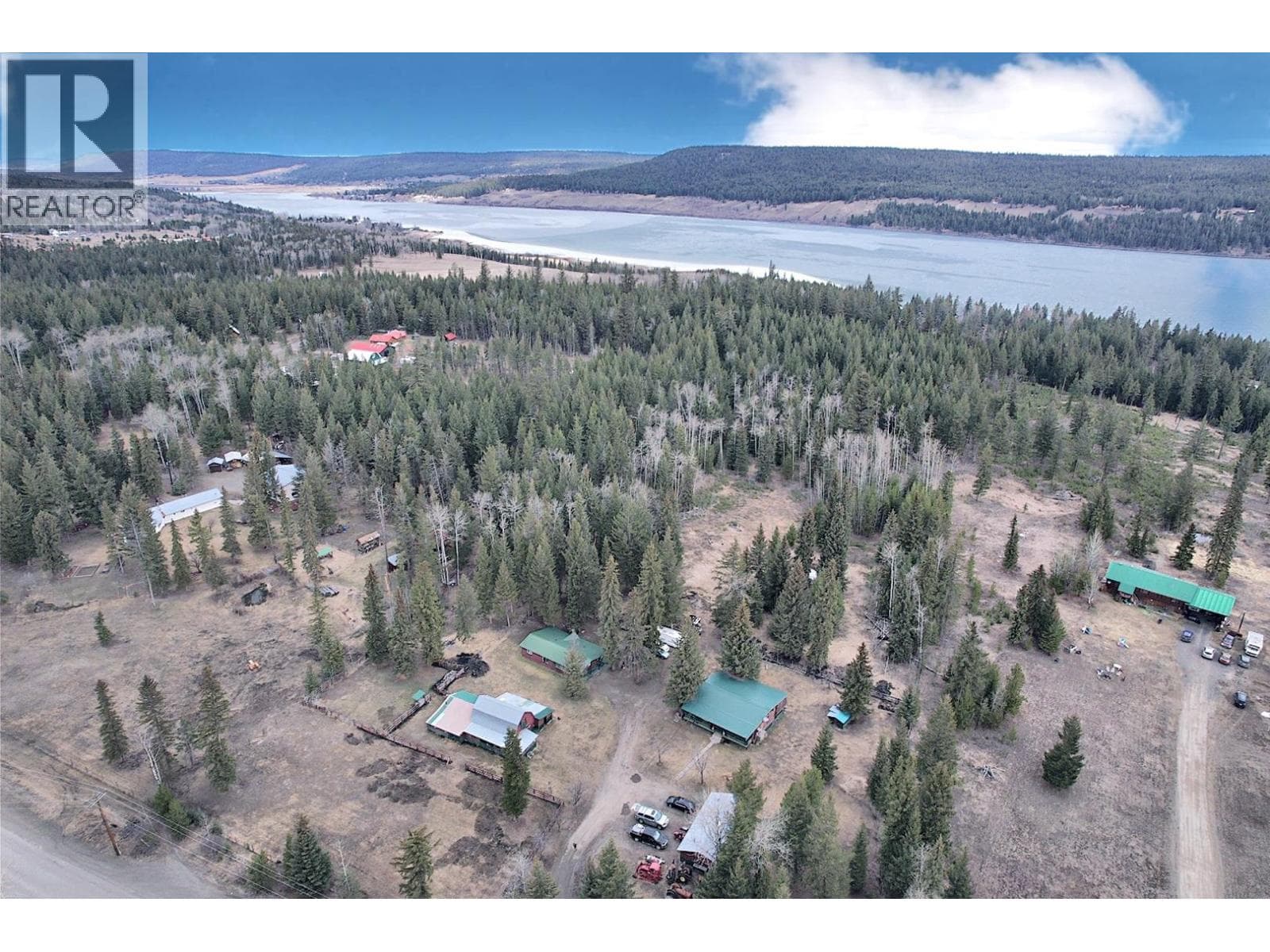 6265 HORSE LAKE ROAD photo 3