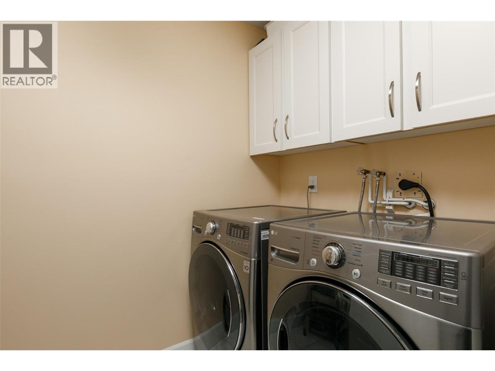 1055 Lawrence Avenue Unit# 202 photo 4