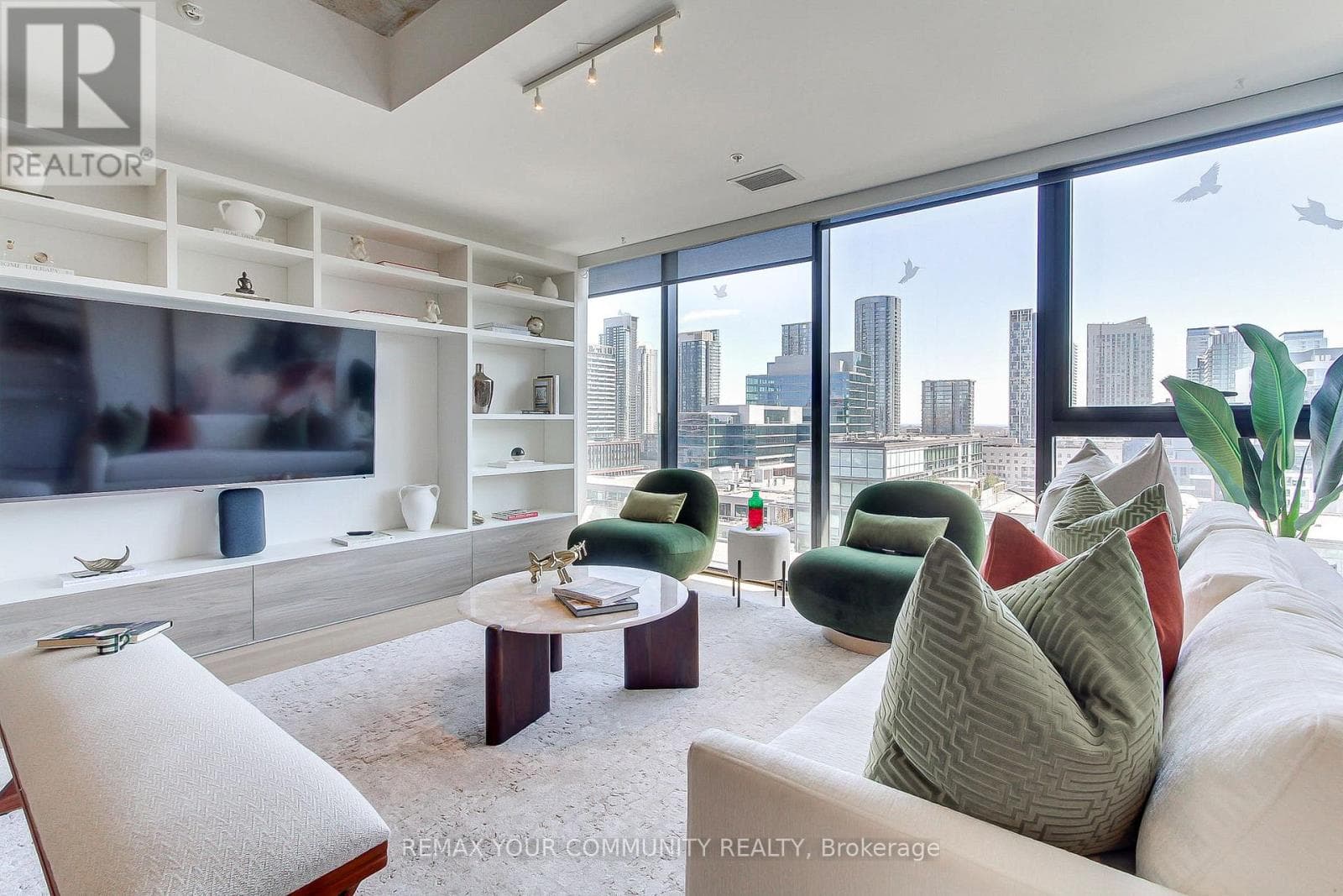 1 bed 2 bath single family at 1224 - 629 KING STREET — $978,000