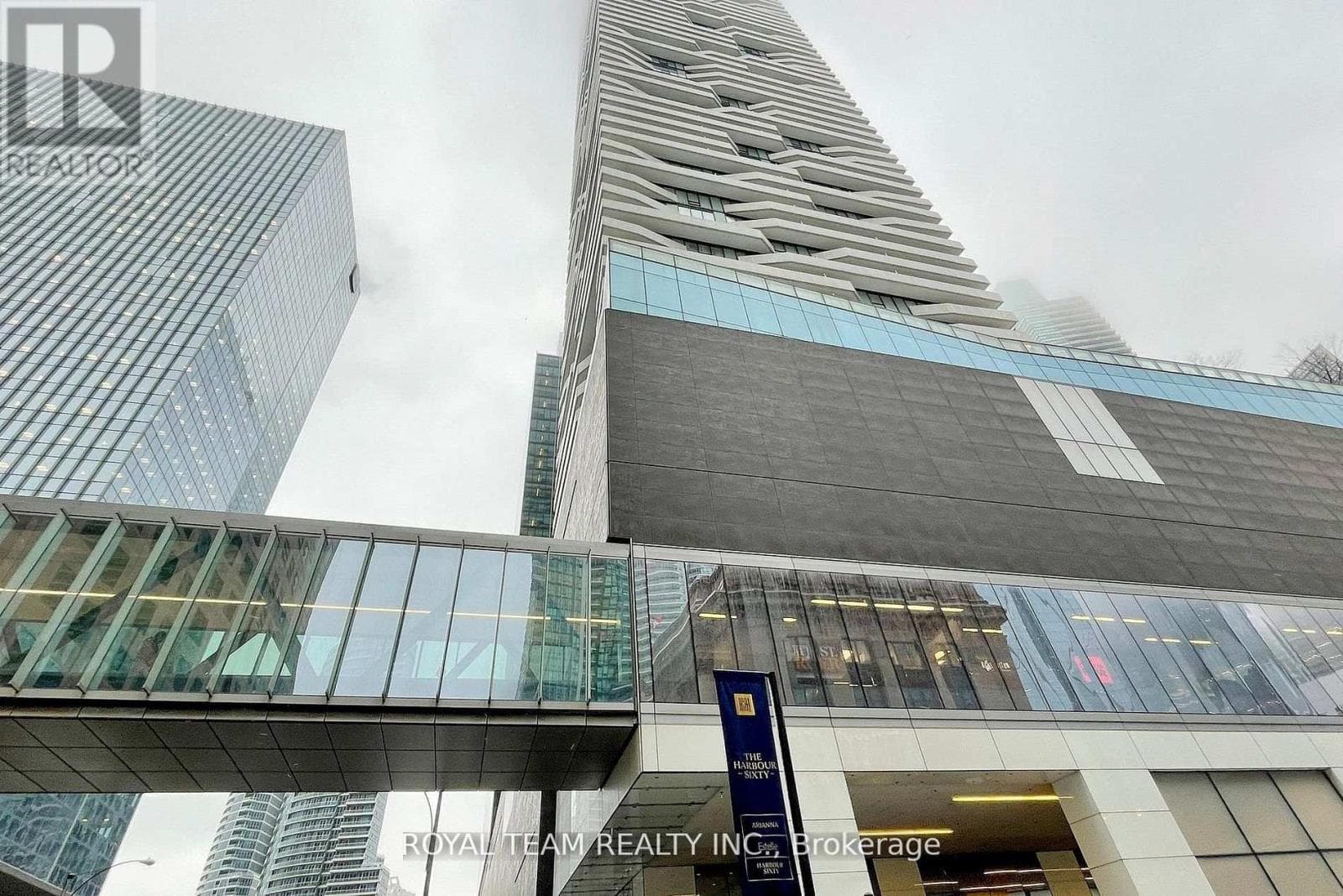 1 bed 1 bath single family at 5703 - 88 HARBOUR STREET — $574,900