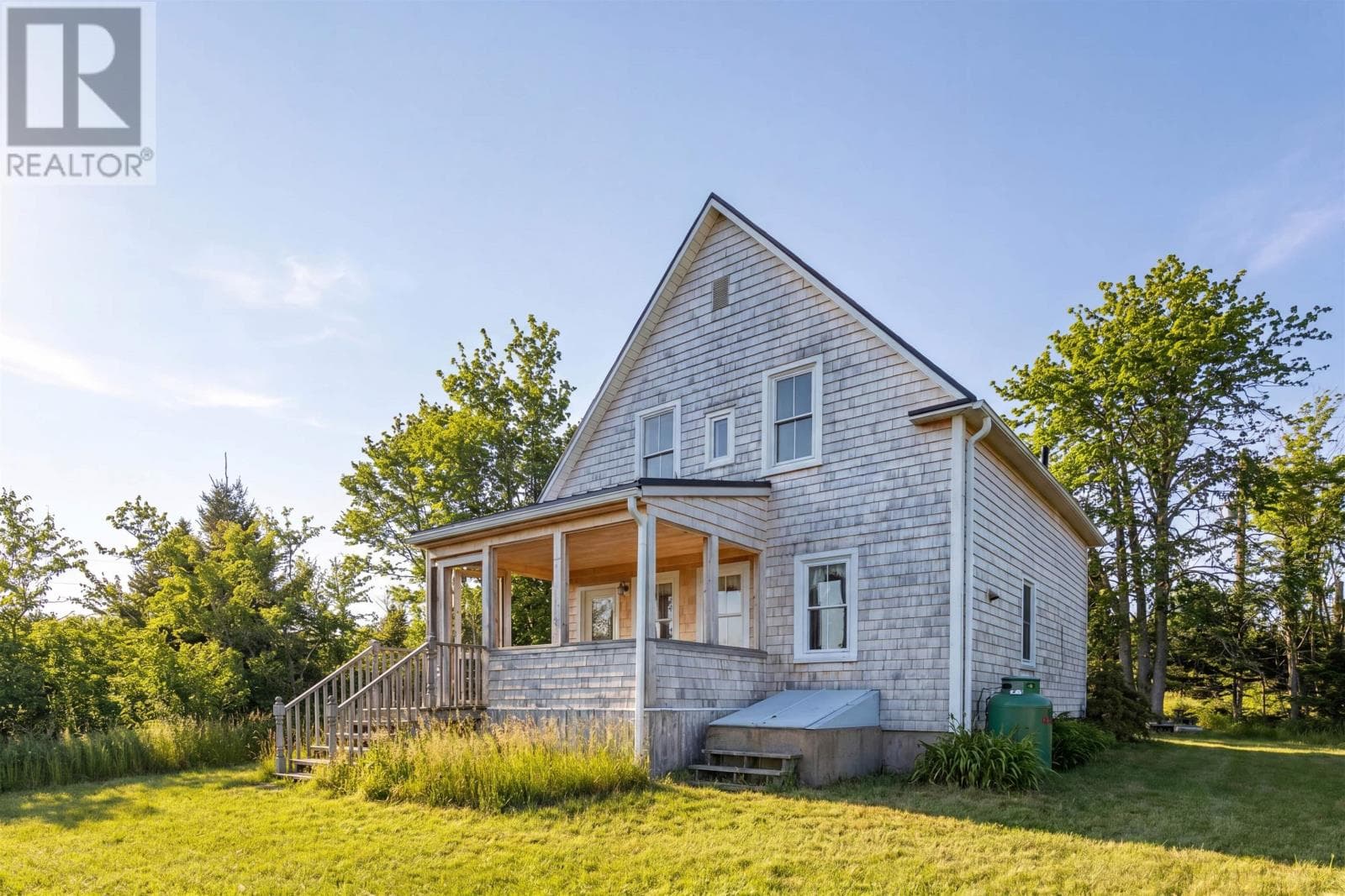 3 bed 1 bath single family at 5295 Route 17 — $460,000