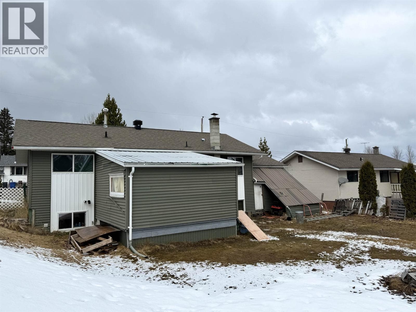 59 CHAPMAN STREET photo 4