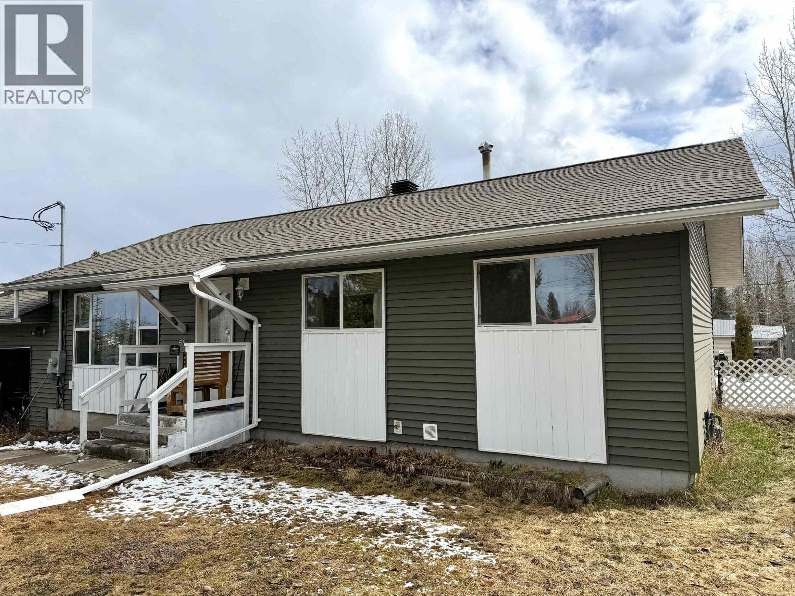 3 bed 1 bath single family at 59 CHAPMAN STREET — $138,700