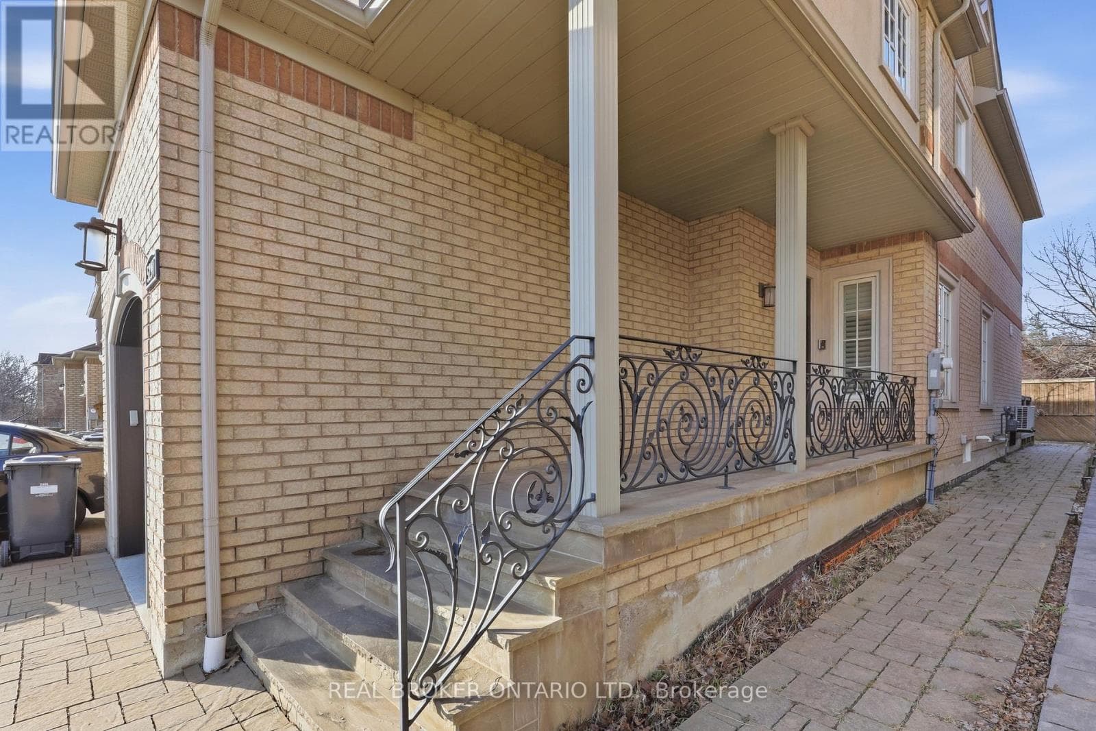 5290 ROADSIDE WAY photo 3