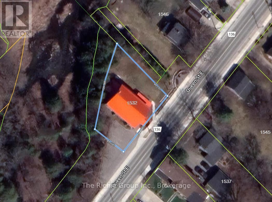 1532 QUEEN STREET photo 2