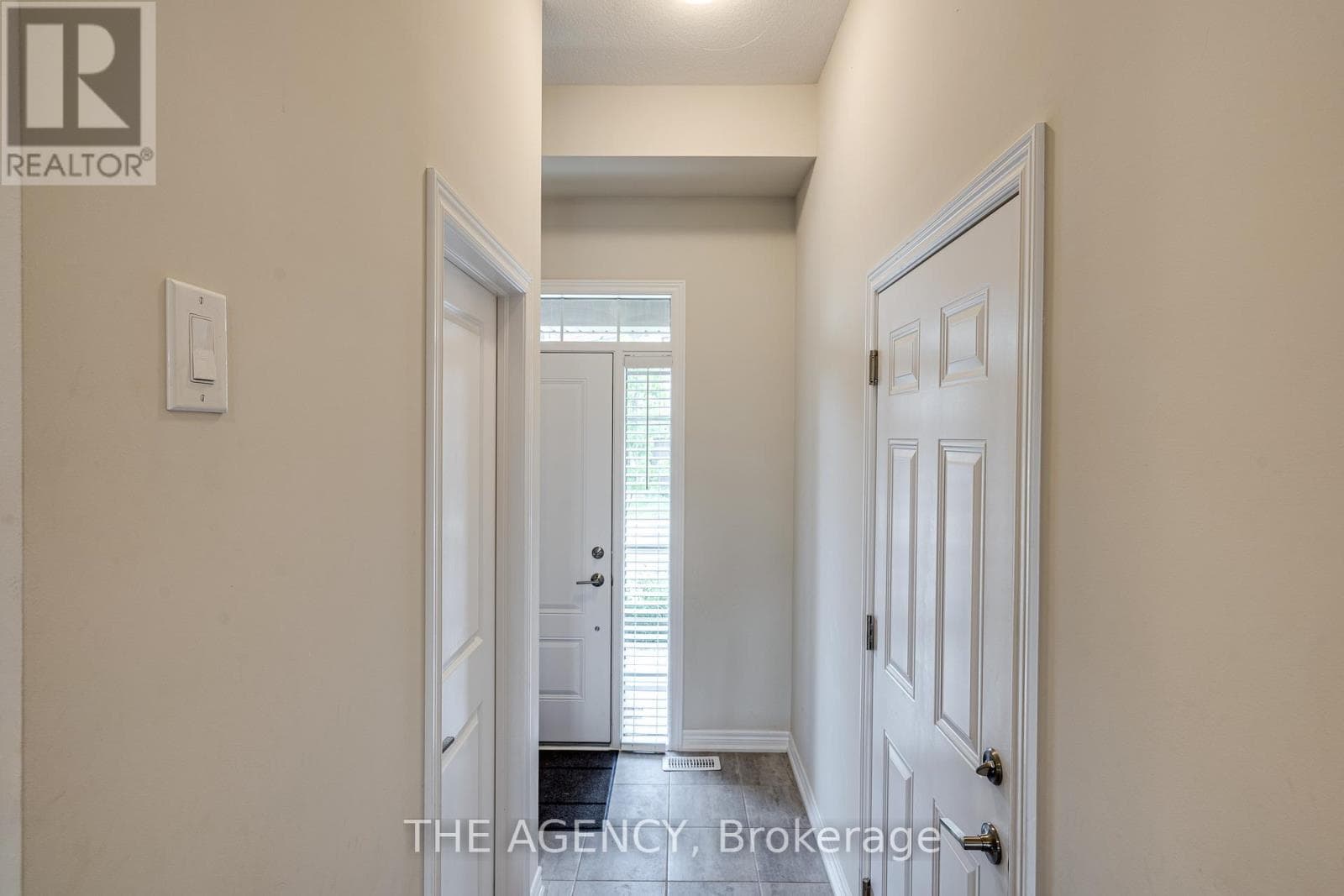 47 HIBISCUS LANE photo 4