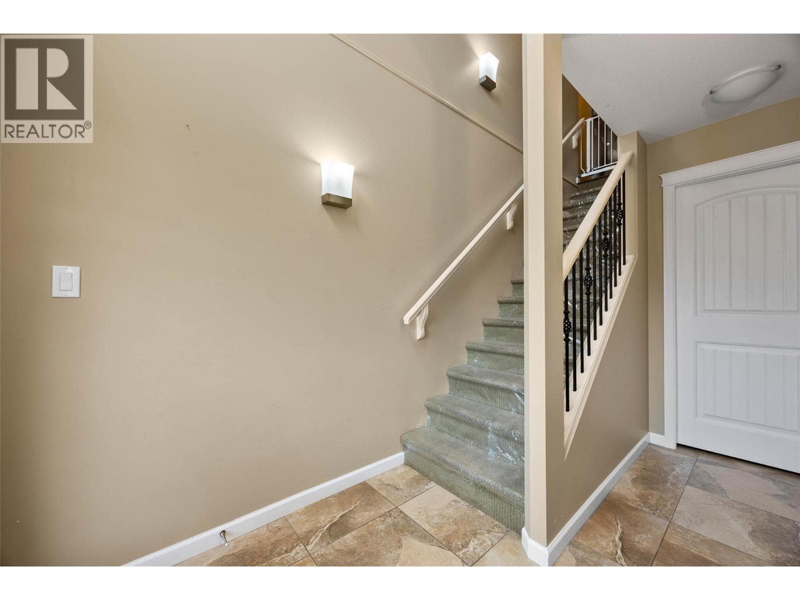 2656 BRIARWOOD Avenue photo 4