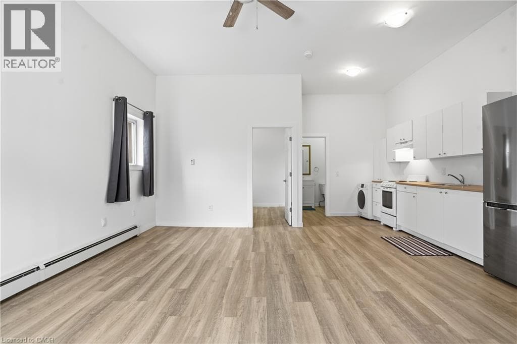 14 AVENUE Place photo 3
