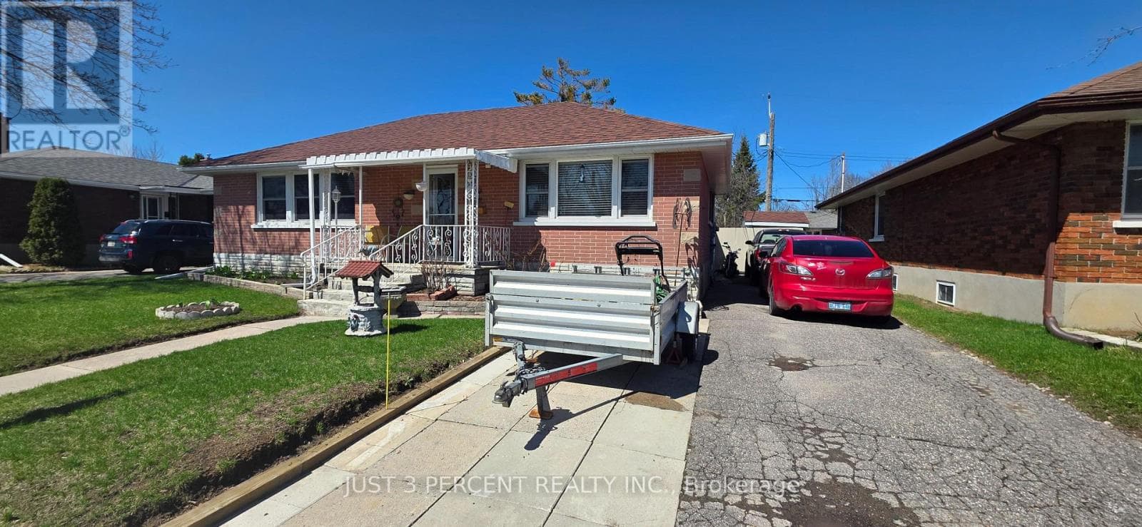 744 CRAWFORD PLACE photo 3