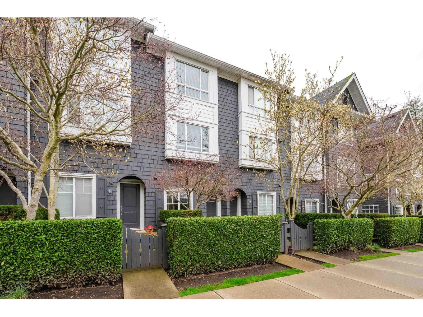 10 14955 60 AVENUE photo 3