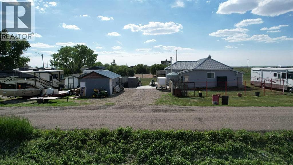 110 Tiller Street photo 3